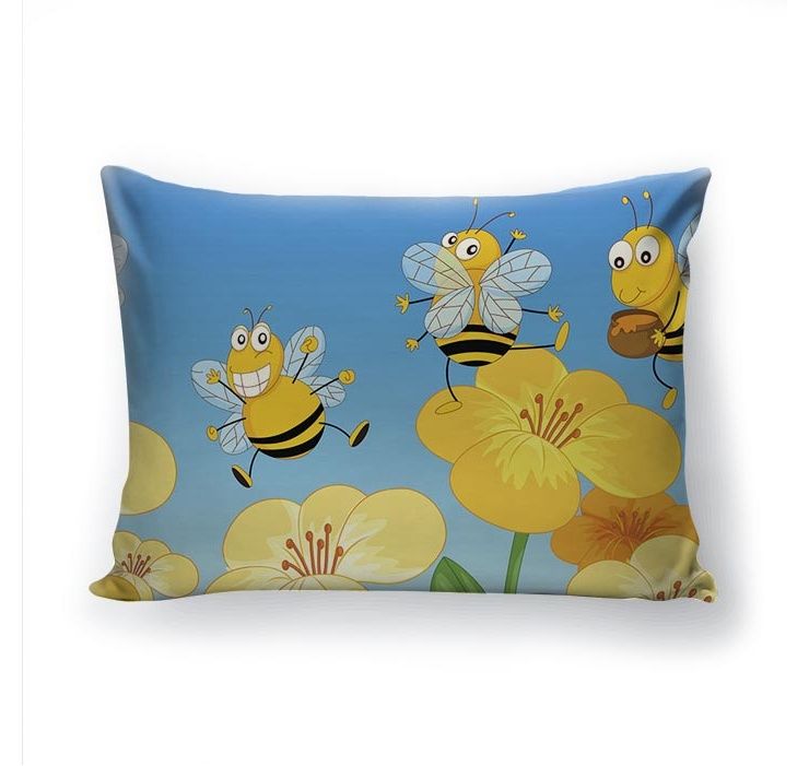Подушка декоративная с 3D рисунком "Пчелка 3"