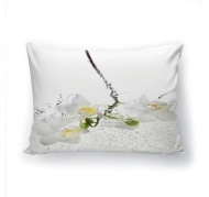 Подушка декоративная с 3D рисунком "Белая мечта"