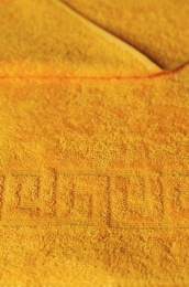 Полотенце махровое 70х135 "Желтый" гладкокрашеное